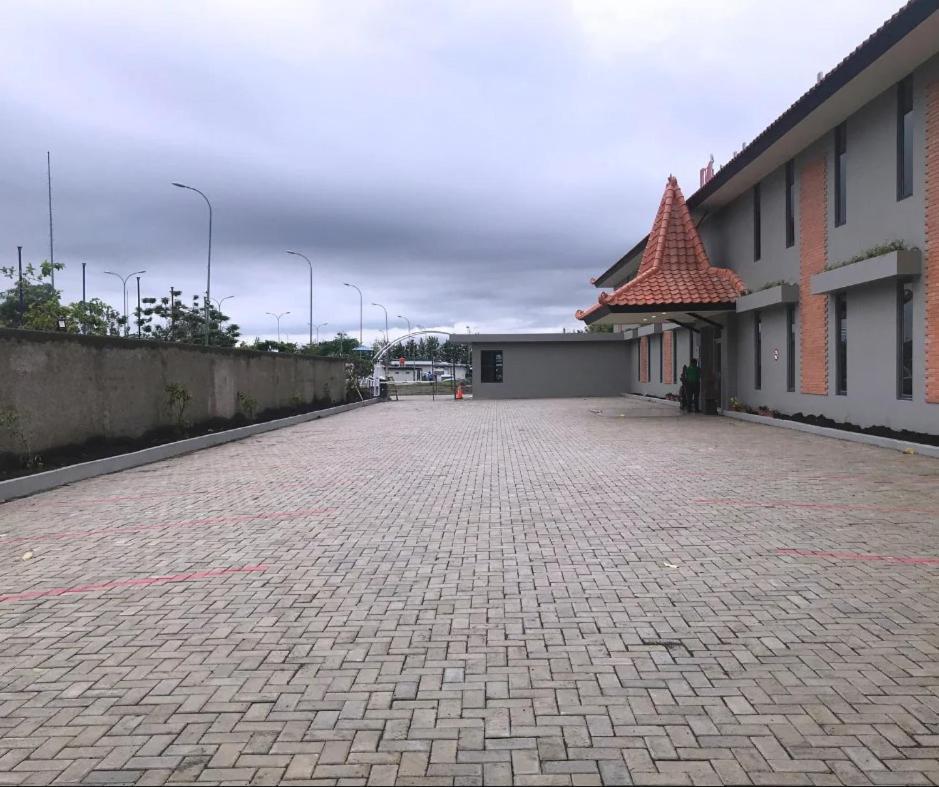 Swiss-Belexpress Rest Area Km 164, Cipali Motel Majalengka Exterior photo